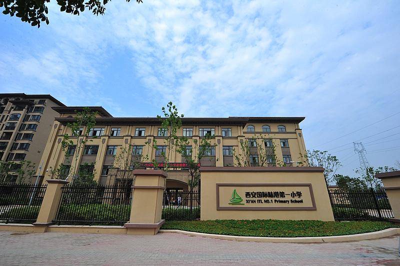 】-最新优惠-产品亮点-商圈热盘-效果图瓦力棋牌游戏中国五矿金融贸易中心【售楼处(图12)