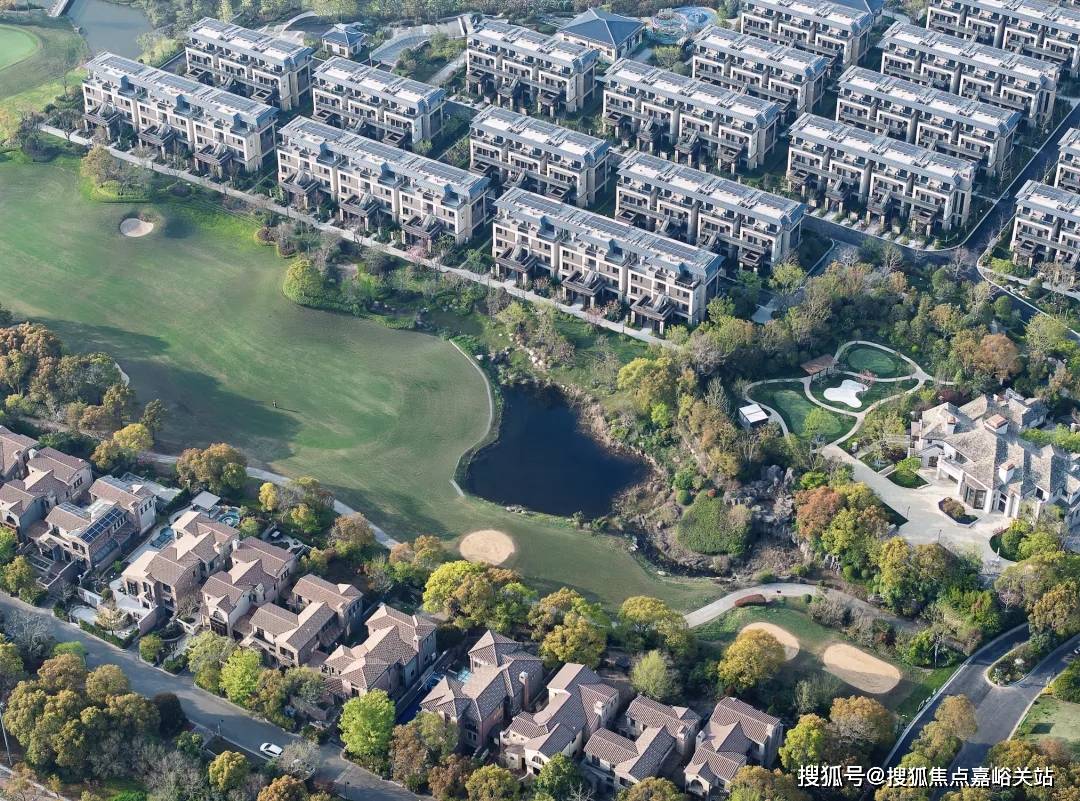 售中心 - 环境户型价格地址楼盘详情配套电话交房时间配套交房时间瓦力棋牌上海东滩·海上明月(售楼处) 电话 - 东滩·海上明月销(图3)